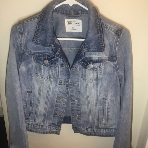 Jean jacket - Picture 2 of 3